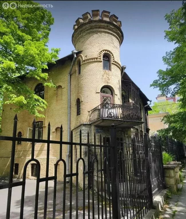 3-комнатная квартира: Кисловодск, улица Герцена, 9 (120.8 м) - Фото 1