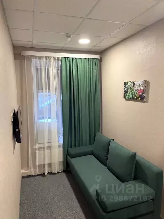 Комната Санкт-Петербург 14-я Васильевского острова линия, 97 - Фото 2