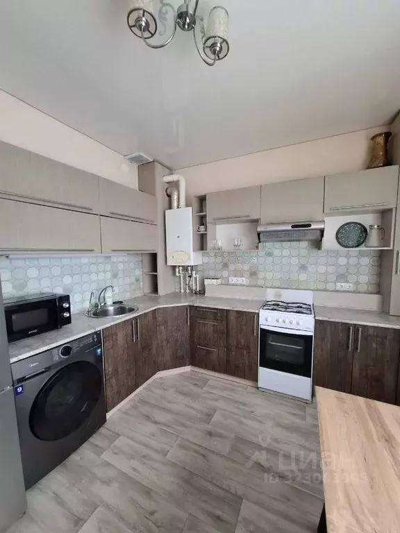 1-к кв. Вологодская область, Кадуй рп ул. Кооперативная, 10 (55.6 м) - Фото 2