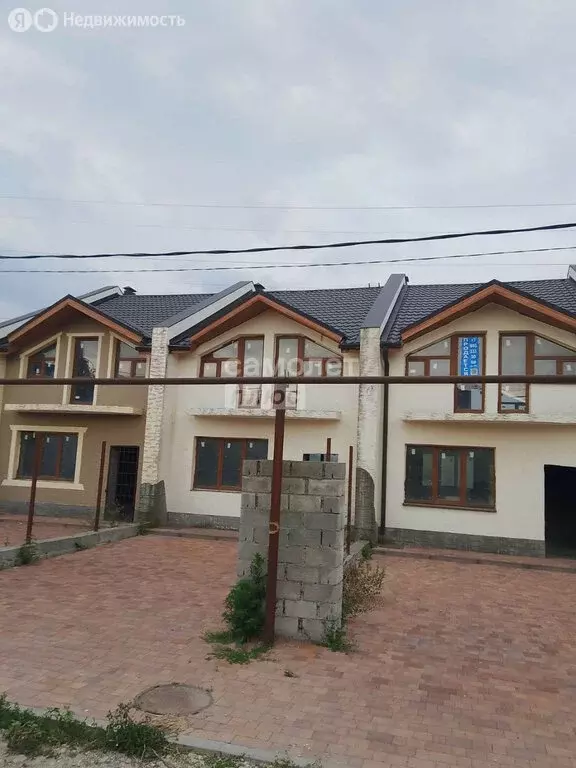 Дом в Ессентуки, улица имени Н. Панасенко (130 м) - Фото 0