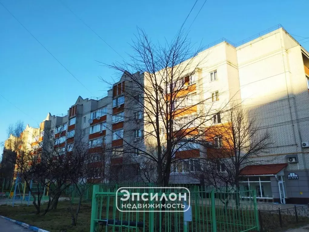 2-к кв. Курская область, Курск просп. Хрущева, 22 (58.3 м) - Фото 1