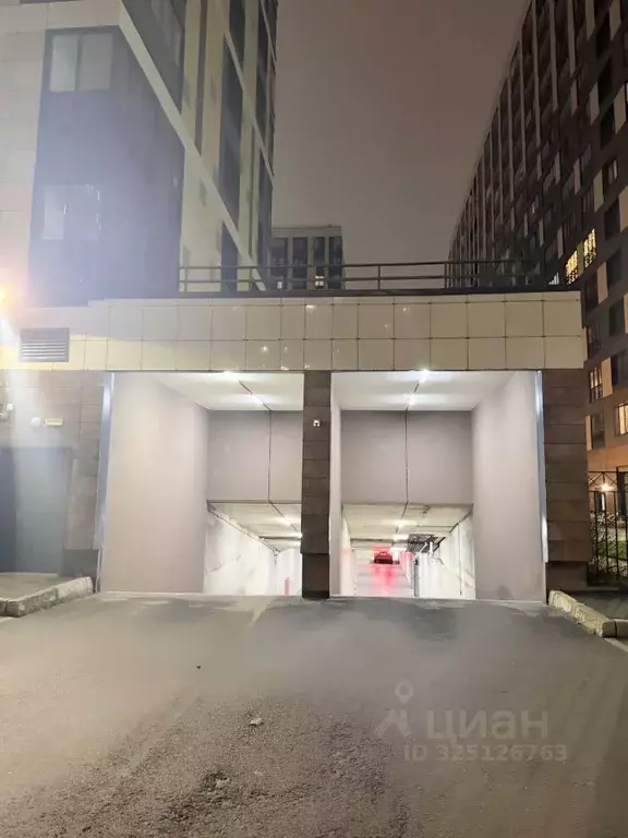 Гараж в Санкт-Петербург ул. Ультрамариновая, 8 (28 м) - Фото 2