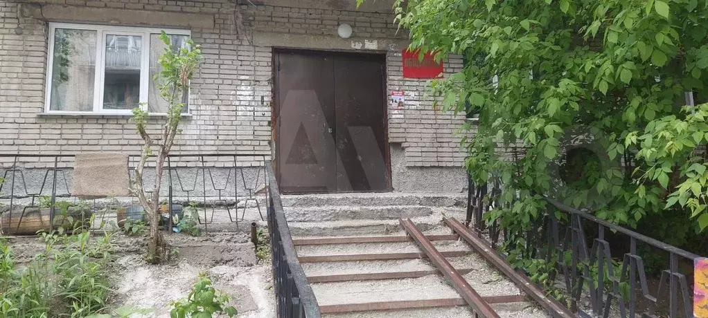 Комната 16,9 м в 1-к., 5/5 эт. - Фото 1