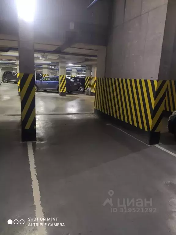 Гараж в Свердловская область, Екатеринбург ул. Миасская, 12 (17 м) - Фото 1