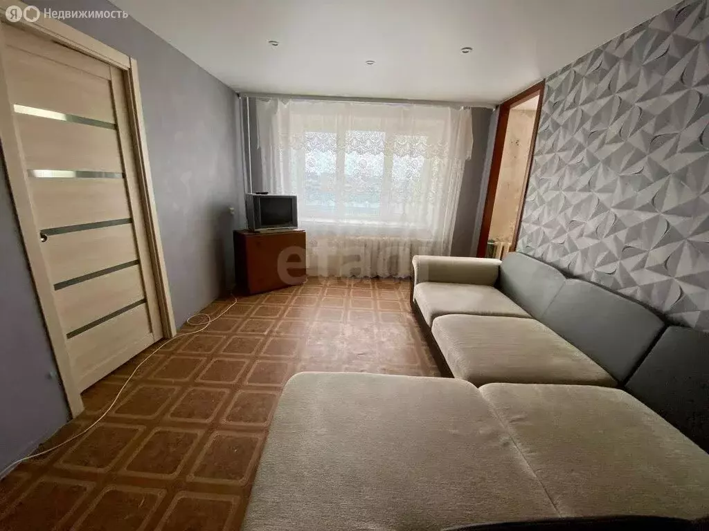 2-комнатная квартира: Стерлитамак, Коммунистическая улица, 43 (42.9 м) - Фото 1