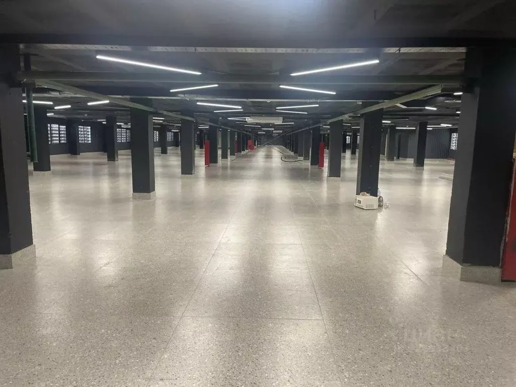 Помещение свободного назначения в Москва Барвихинская ул., 9 (2500 м) - Фото 0