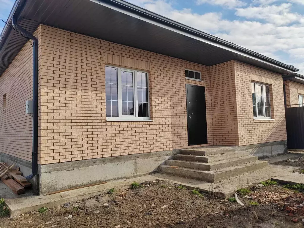 Дом в Ростовская область, Азовский район, Обильненское с/пос, пос. ... - Фото 1