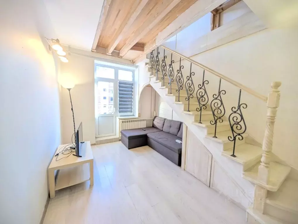 3-к кв. Московская область, Красногорск Опалиха мкр, ул. Дежнева, 11 ... - Фото 1