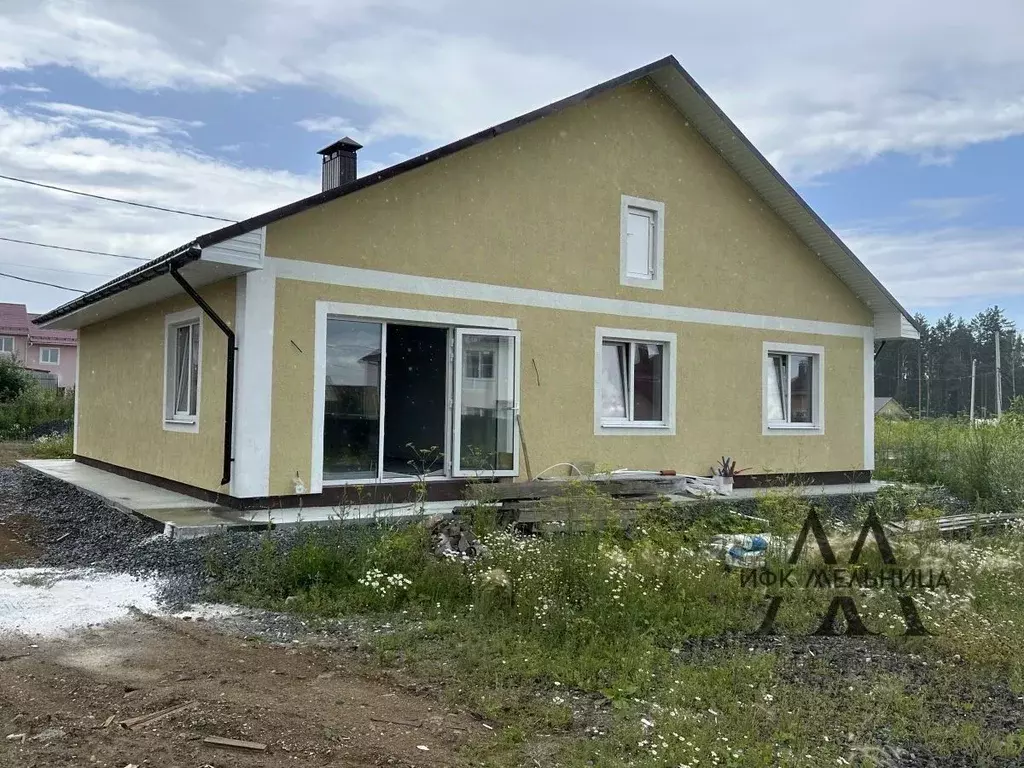 Дом в Свердловская область, Полевской ул. Листопрокатчиков (124 м) - Фото 1