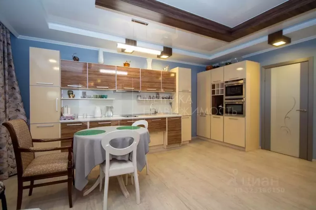 2-к кв. Тюменская область, Тюмень Карская ул., 21 (57.5 м) - Фото 1