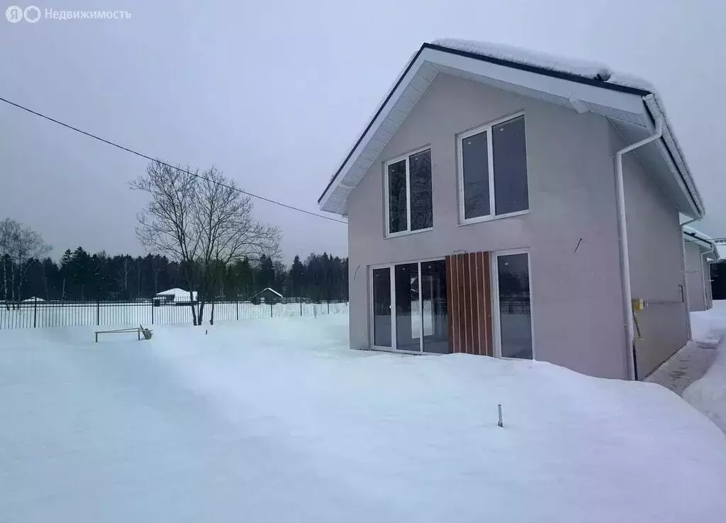 Дом в посёлок городского типа Зеленоградский, Славянская улица, 12 ... - Фото 1