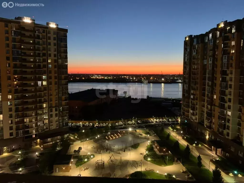 3-комнатная квартира: Астрахань, улица Набережная Приволжского Затона, ... - Фото 1