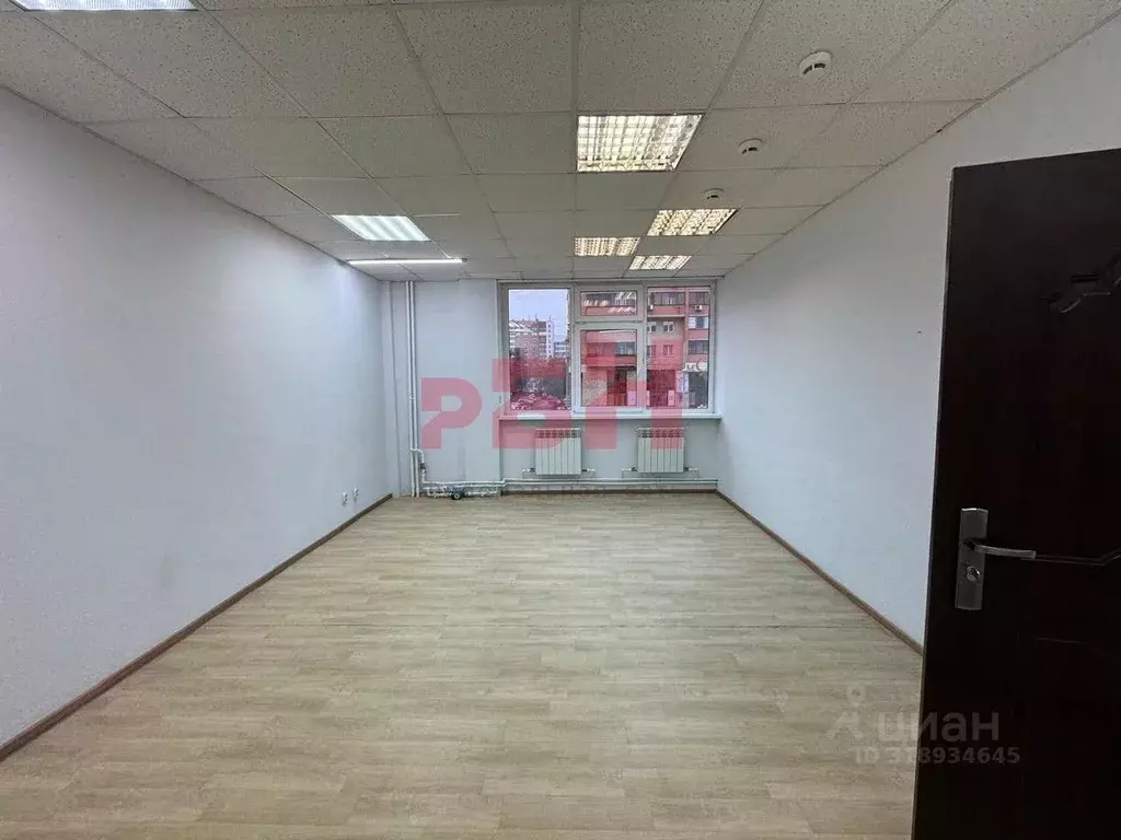Офис в Тюменская область, Тюмень Холодильная ул., 75 (61 м) - Фото 1