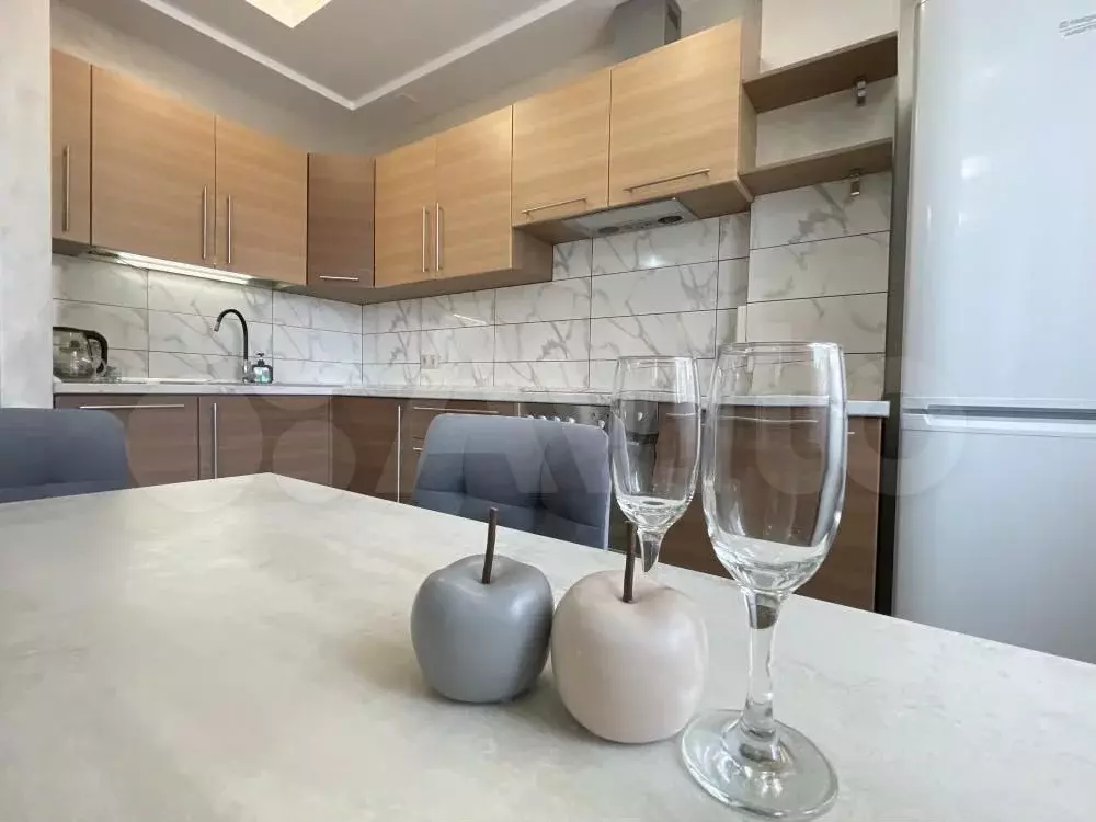 2-к. квартира, 60 м, 4/9 эт. - Фото 0