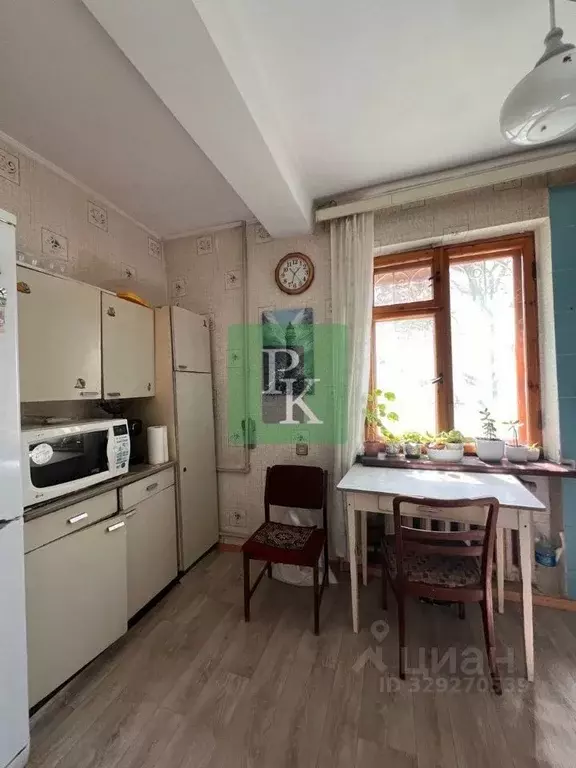 2-к кв. Севастополь просп. Октябрьской Революции, 25 (47.0 м) - Фото 2
