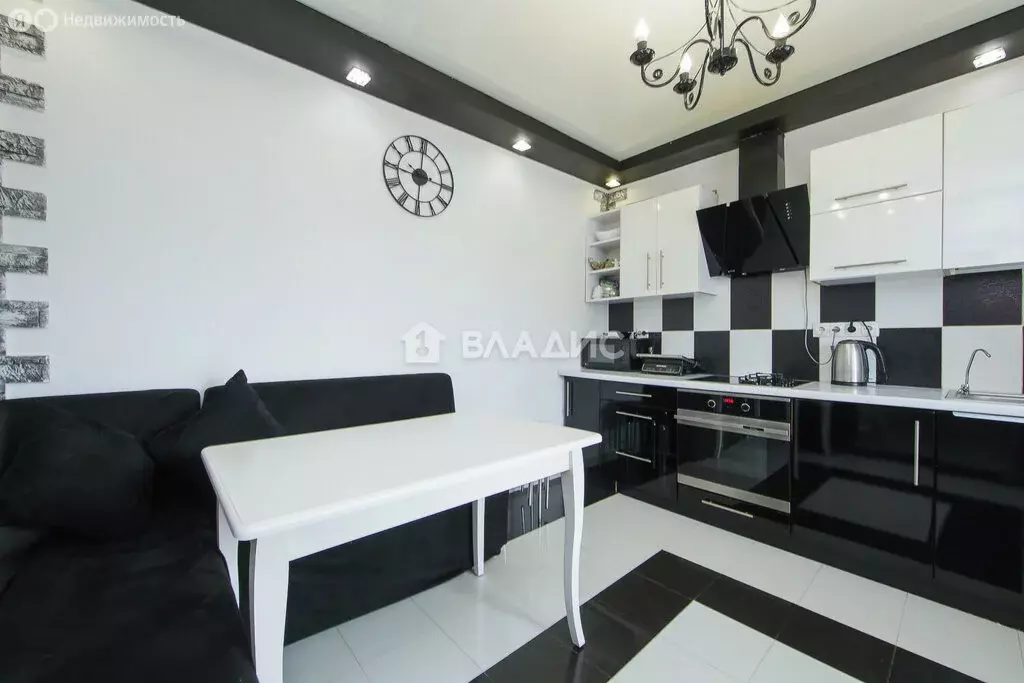 Дом в Калининградская область, Озёрский муниципальный округ, посёлок ... - Фото 2