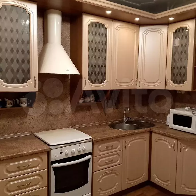 3-к. квартира, 60 м, 6/9 эт. - Фото 0