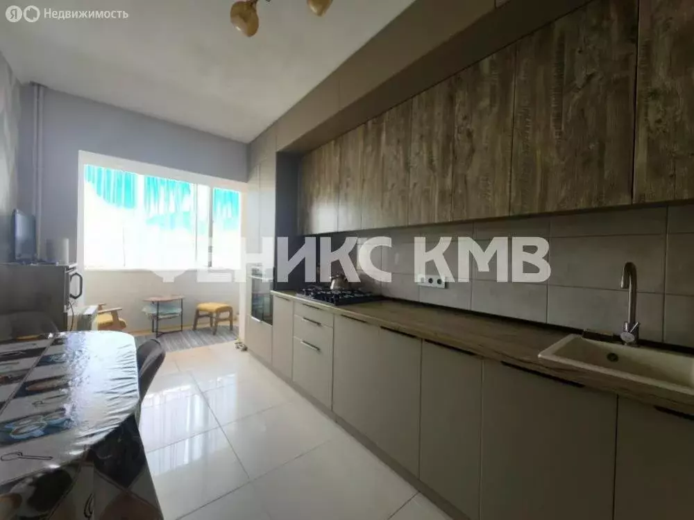 3-комнатная квартира: Лермонтов, улица Патриса Лумумбы, 43 (70 м) - Фото 1