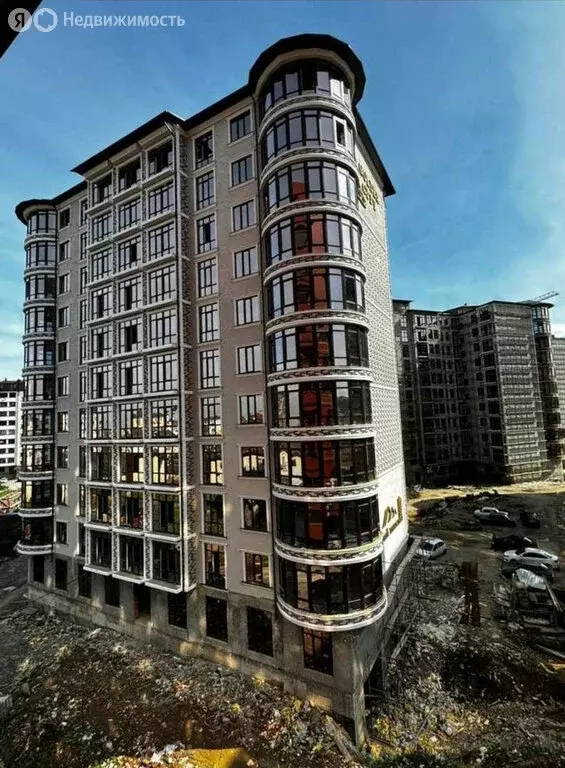 3-комнатная квартира: Нальчик, улица Тлостанова, 28 (110 м) - Фото 1