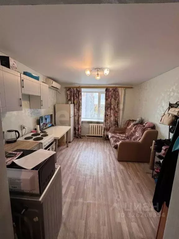 Комната Тюменская область, Тюмень ул. Станционная, 24 (13.0 м) - Фото 1