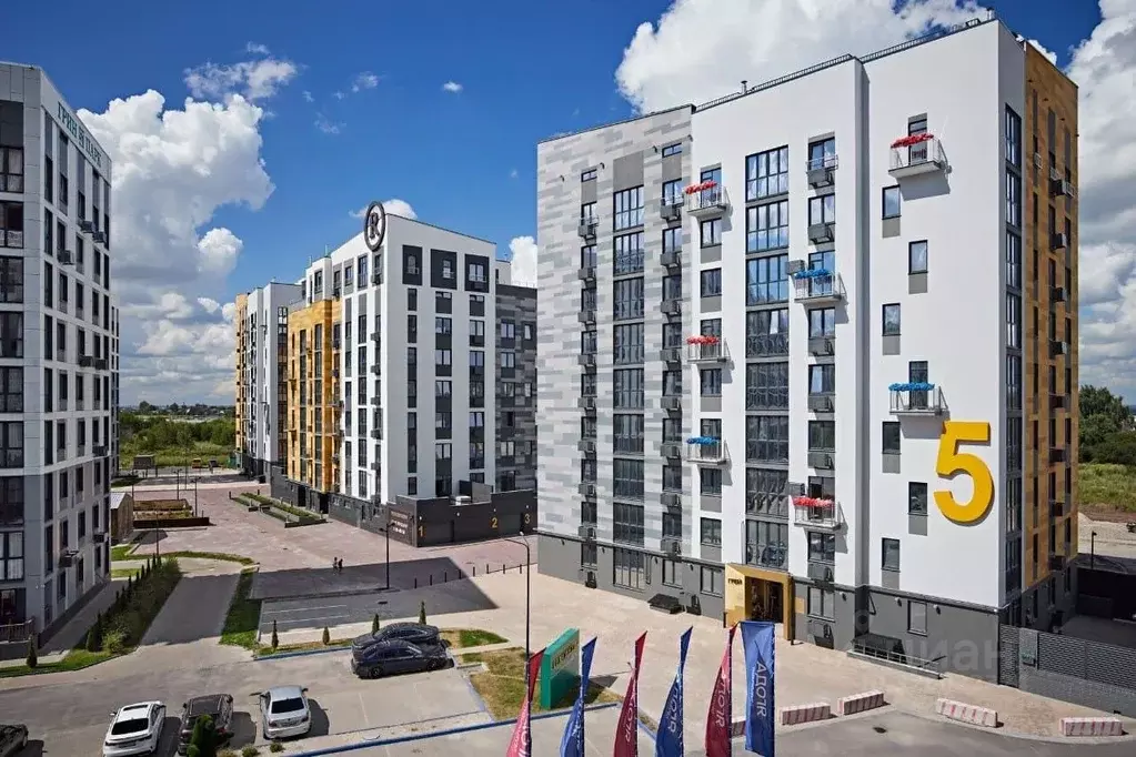 2-к кв. Брянская область, Брянск ул. Ильи Иванова, 5 (67.08 м) - Фото 1