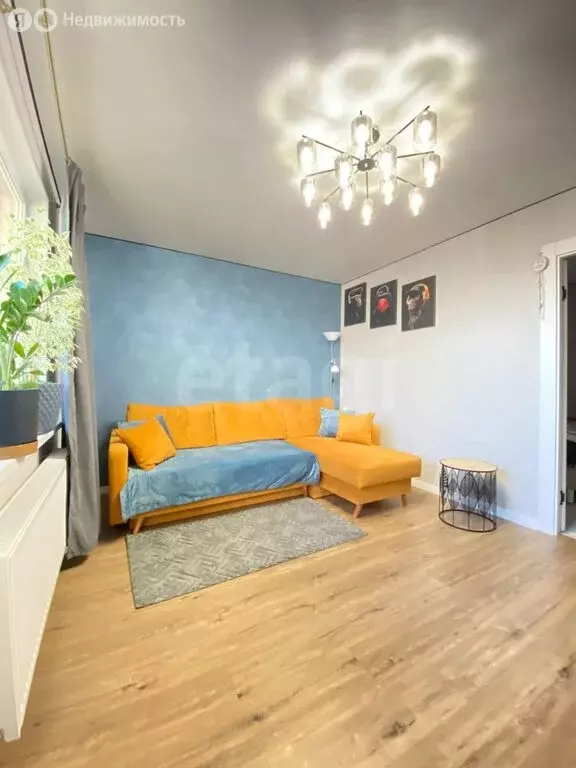 1-комнатная квартира: Калининград, Осенняя улица, 1 (39.9 м) - Фото 2