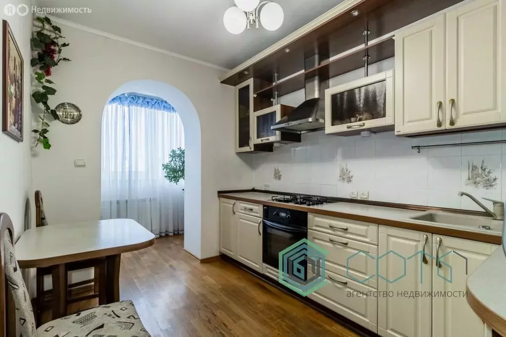 3-комнатная квартира: Калининград, Краснопрудная улица, 61 (66.3 м) - Фото 1