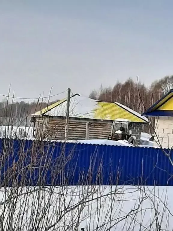 Дом в Башкортостан, Чишминский район, Новотроицкий сельсовет, д. ... - Фото 1