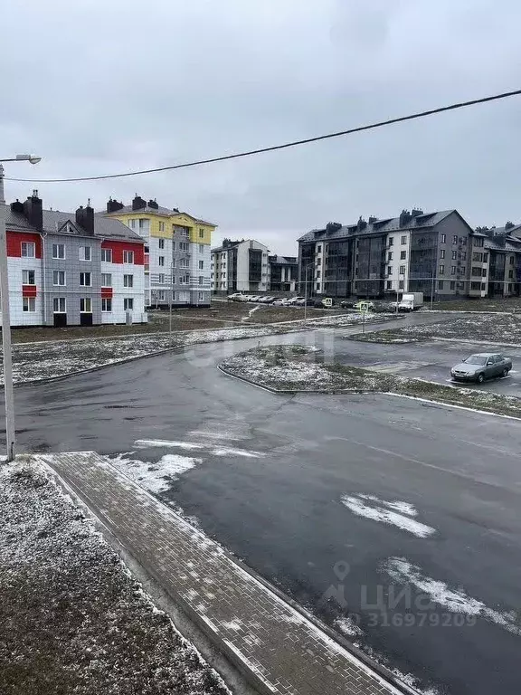 3-к кв. Белгородская область, Белгород ул. Большетроицкая, 32 (68.0 м) - Фото 0