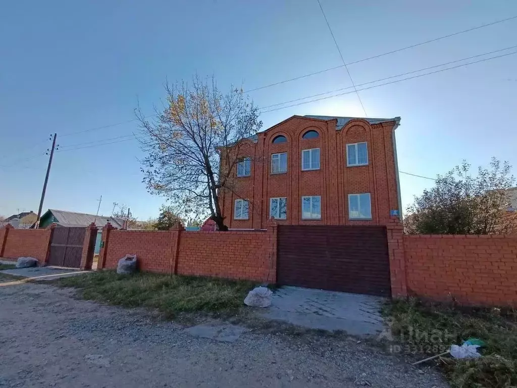 Дом в Челябинская область, Челябинск Братская ул., 12Б (463 м) - Фото 1