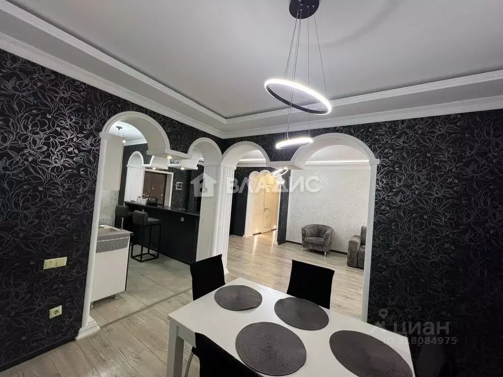 2-к кв. Волгоградская область, Волгоград Селенгинская ул., 11 (70.0 м) - Фото 1