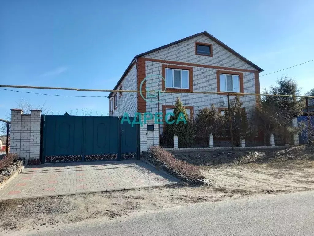 Дом в Белгородская область, Новый Оскол Народная ул., 2 (243 м) - Фото 0