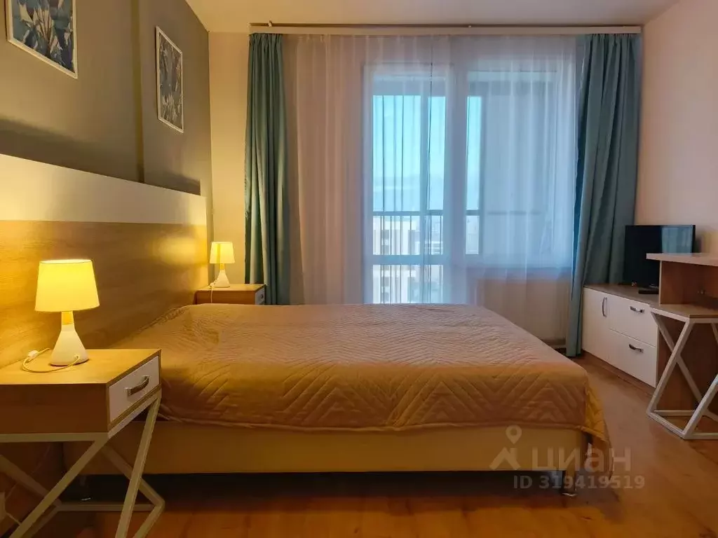 Студия Санкт-Петербург бул. Александра Грина, 3 (30.0 м) - Фото 0