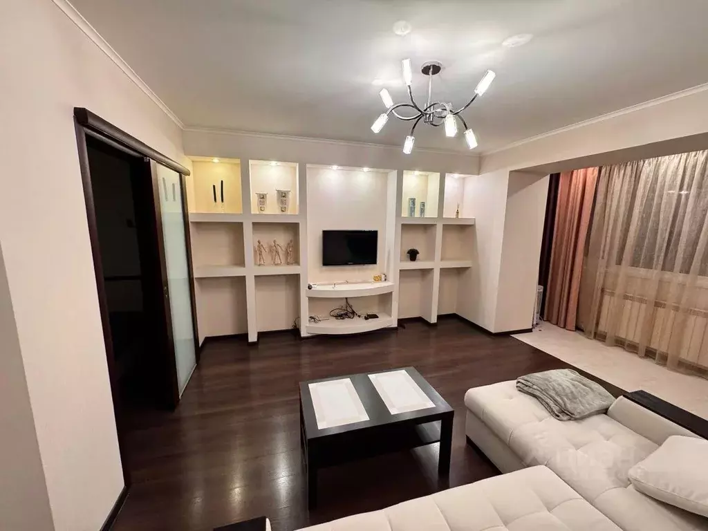 1-к кв. Саратовская область, Саратов Железнодорожная ул., 58б (48.0 м) - Фото 0
