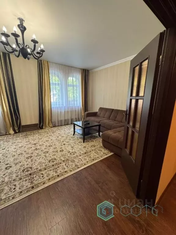 3-к кв. Калининградская область, Калининград ул. Чехова, 26 (107.5 м) - Фото 0