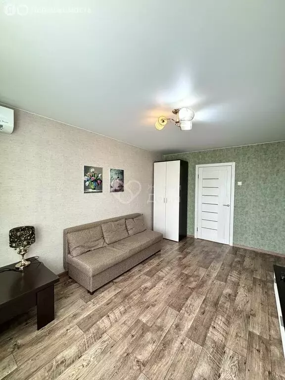 2-комнатная квартира: Волгоград, улица Качинцев, 110 (47 м) - Фото 0