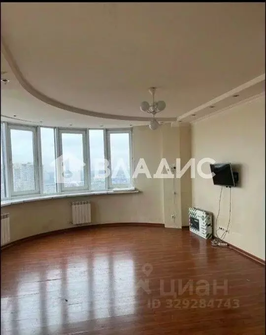 3-к кв. Московская область, Реутов Советская ул., 4к1 (75.9 м) - Фото 0