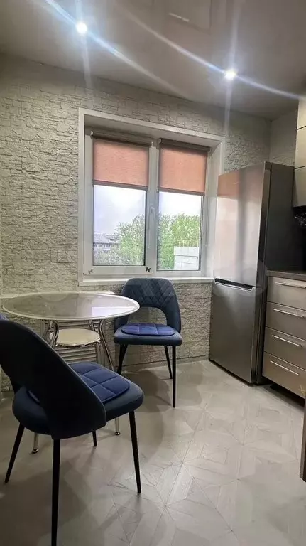 2-к. квартира, 42 м, 5/5 эт. - Фото 1