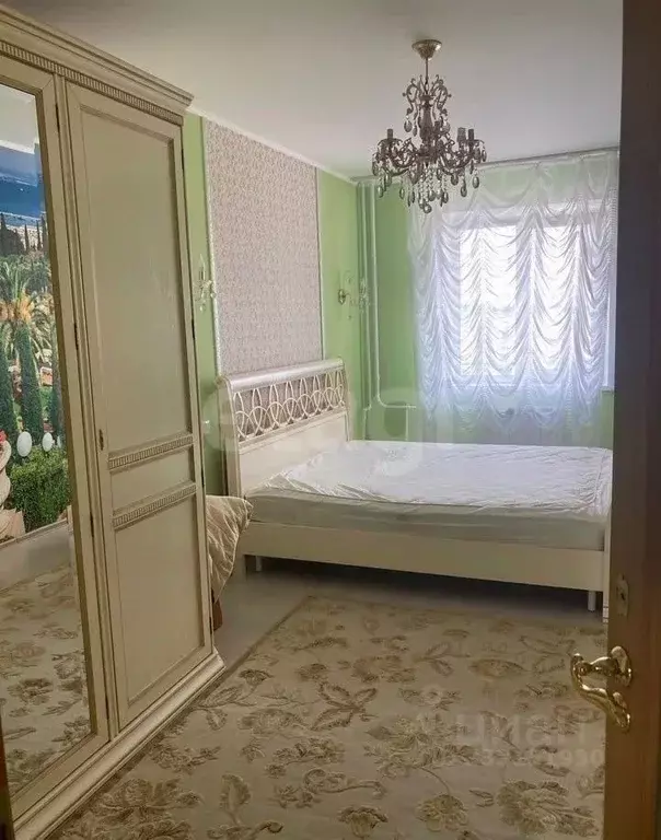 3-к кв. Алтайский край, Барнаул Новгородская ул., 14 (88.0 м) - Фото 1
