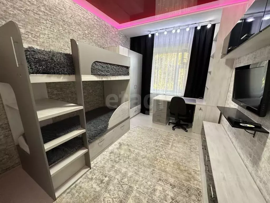 2-к кв. Ямало-Ненецкий АО, Новый Уренгой Юбилейный мкр, 2/3 (55.0 м) - Фото 1