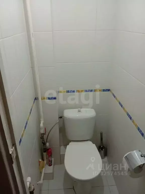 3-к кв. Калмыкия, Элиста 8-й мкр, 18 (67.0 м) - Фото 2