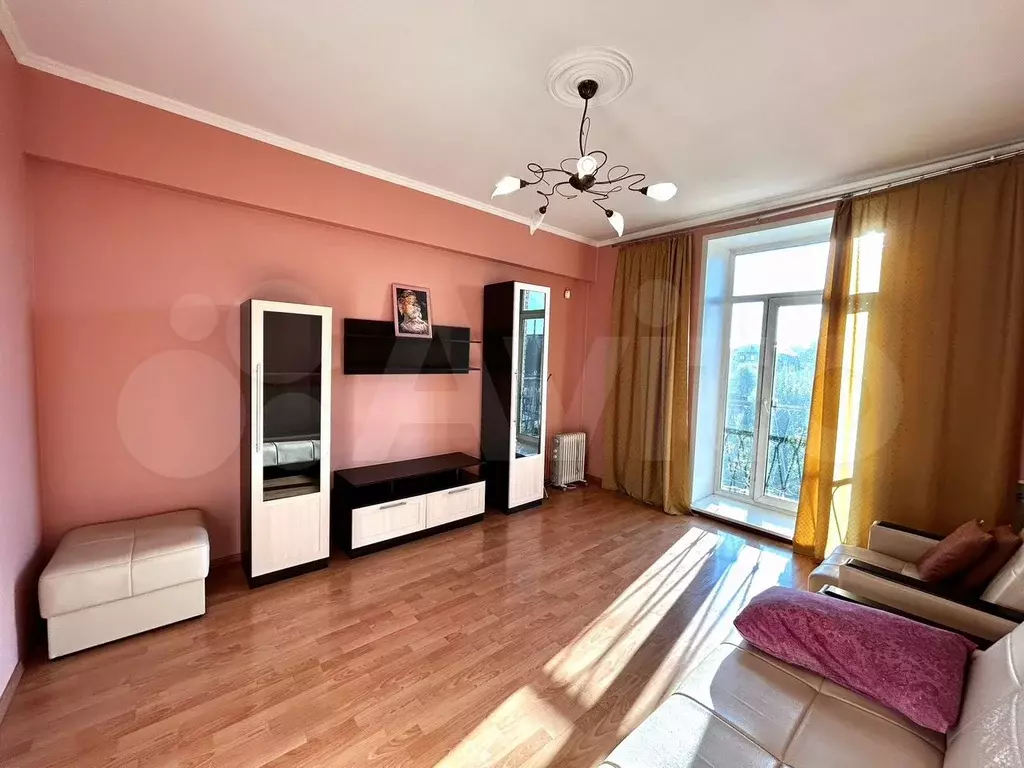 1-к. квартира, 37 м, 5/5 эт. - Фото 1
