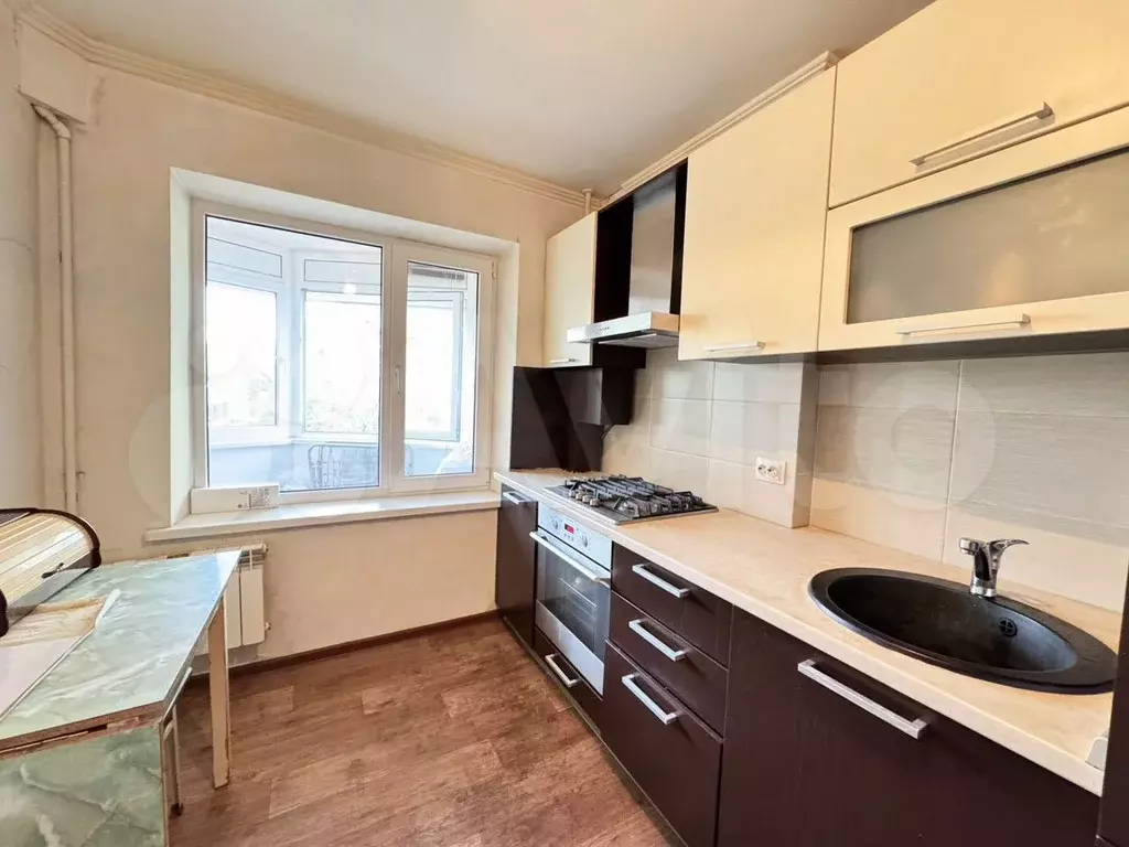 1-к. квартира, 37 м, 4/9 эт. - Фото 0