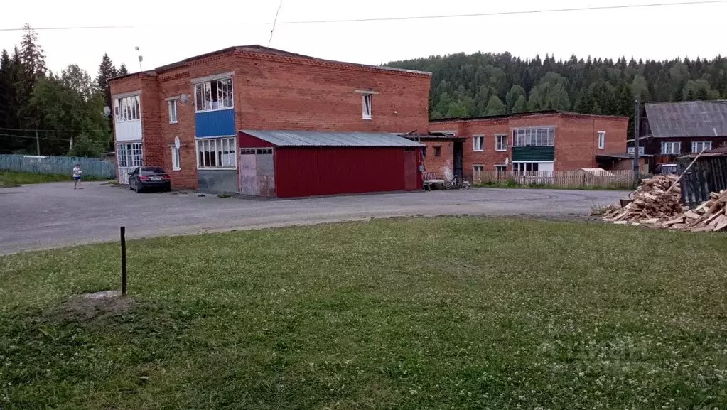 3-к кв. Свердловская область, Шаля пгт ул. Дорожная, 3 (71.0 м) - Фото 0
