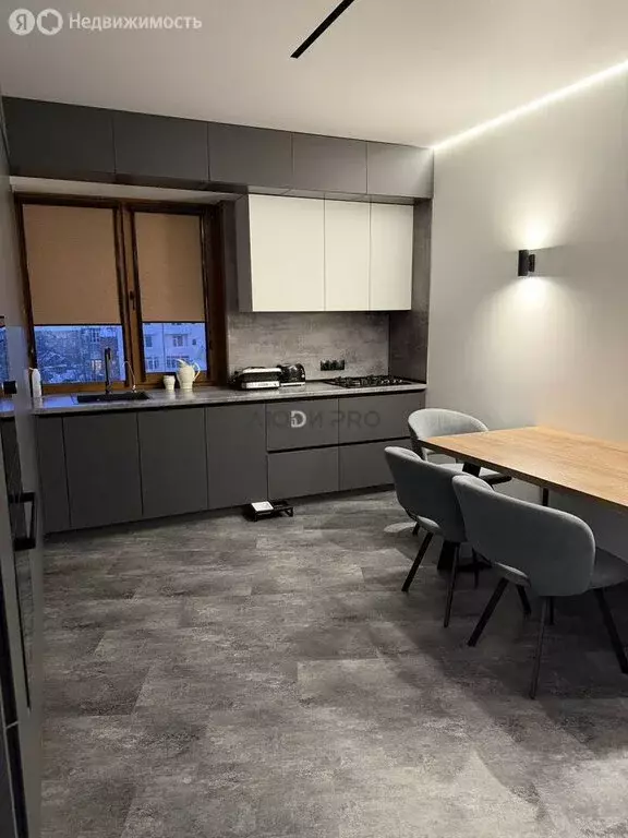 Квартира-студия: Саратов, 1-й проезд имени Н.Г. Чернышевского, 1А (185 ... - Фото 1