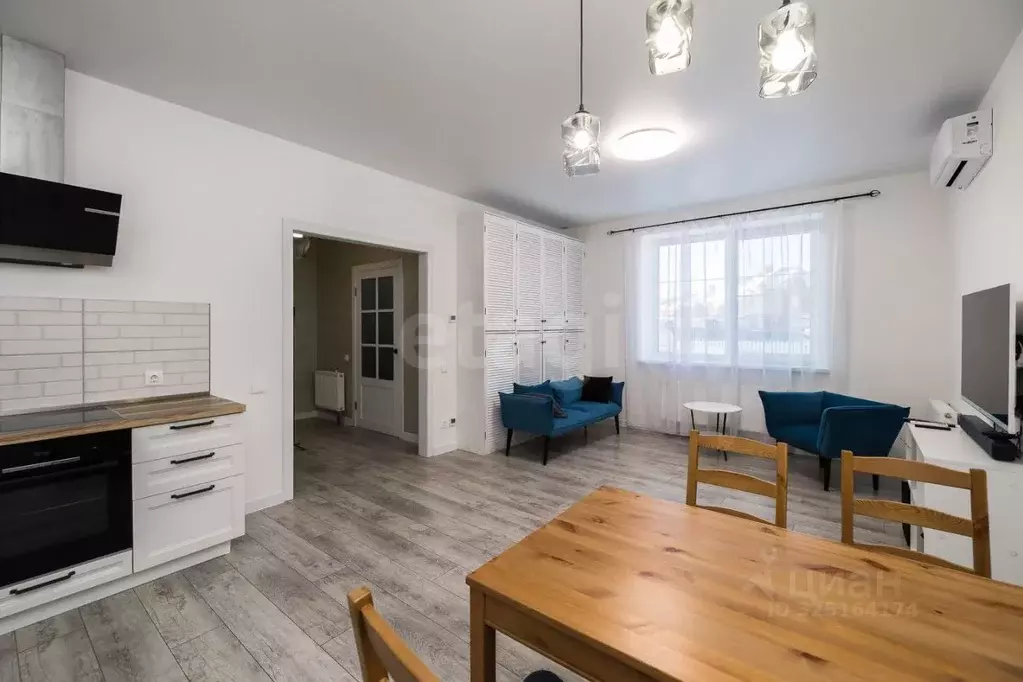 Таунхаус в Тюменская область, Тюмень ул. Бориса Быстрых (120 м) - Фото 1