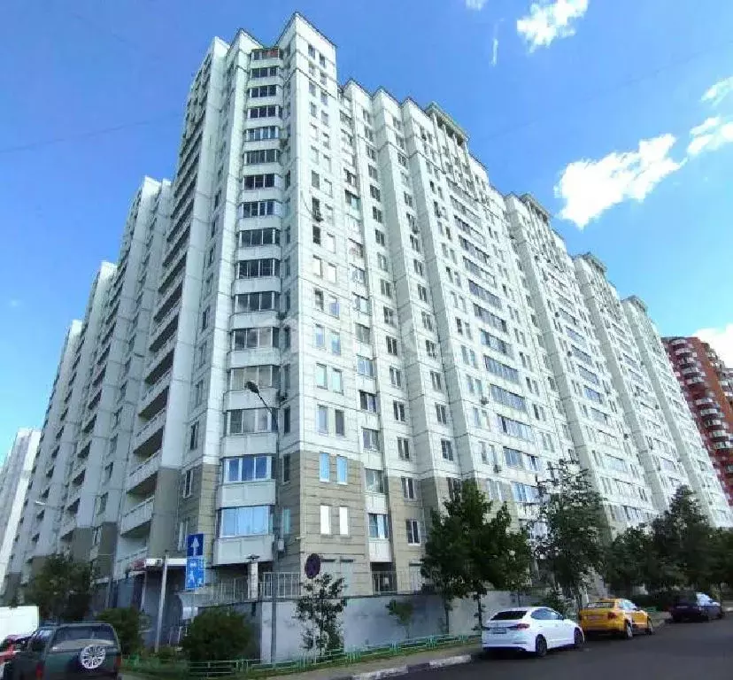 Продается 3-комнатная квартира - Фото 1
