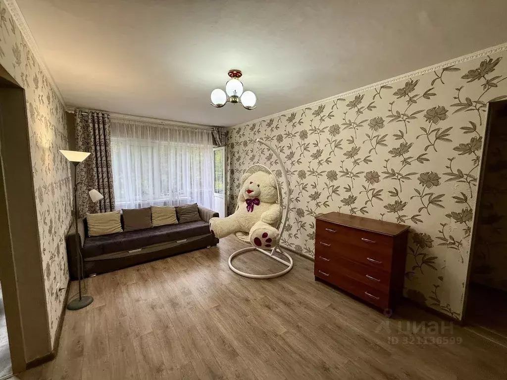 3-к кв. Пермский край, Березники ул. Пятилетки, 55 (55.9 м) - Фото 0