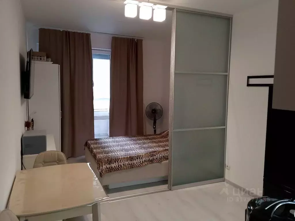 3-к кв. Санкт-Петербург ул. Верхне-Каменская, 9к1 (52.0 м) - Фото 1