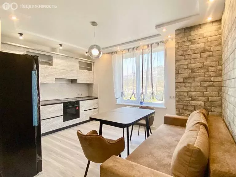 2-комнатная квартира: Алушта, Заводской переулок, 8 (61.2 м) - Фото 2